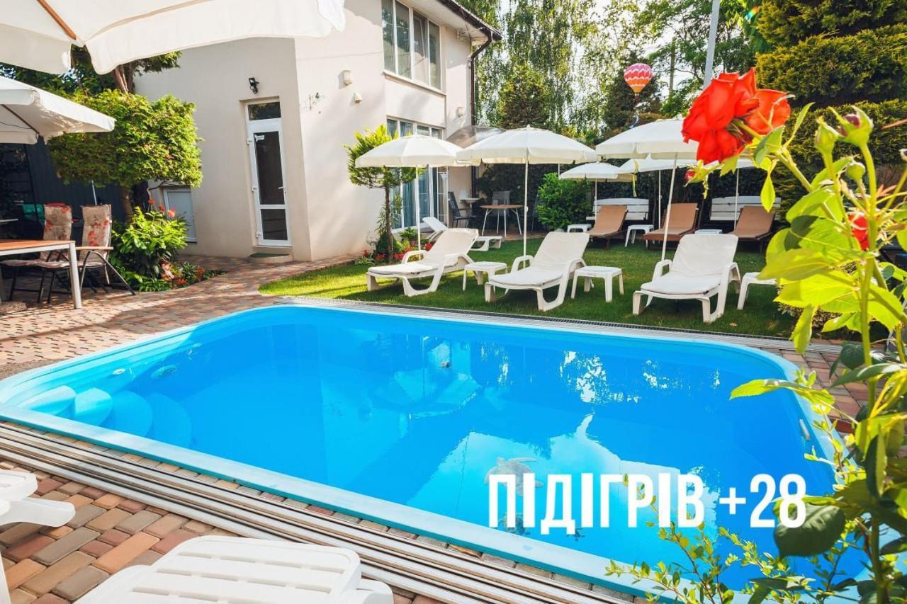 Guest House Butterfly Wing Odesa Exterior foto